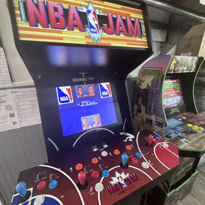 The NBA Jam arcade machine